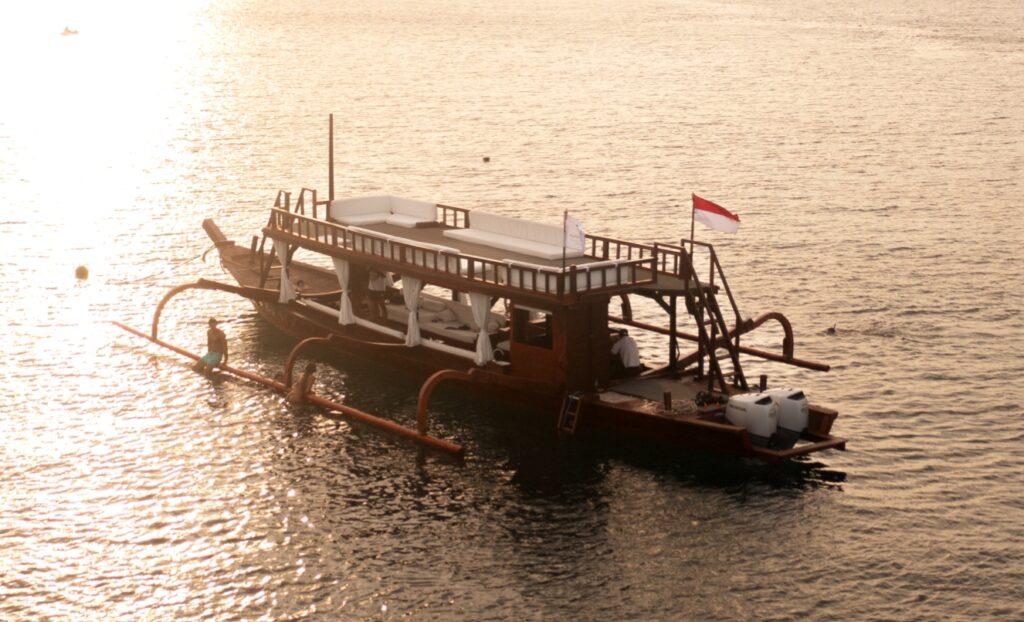Adults PRIVATE SUNSET SAIL (1)